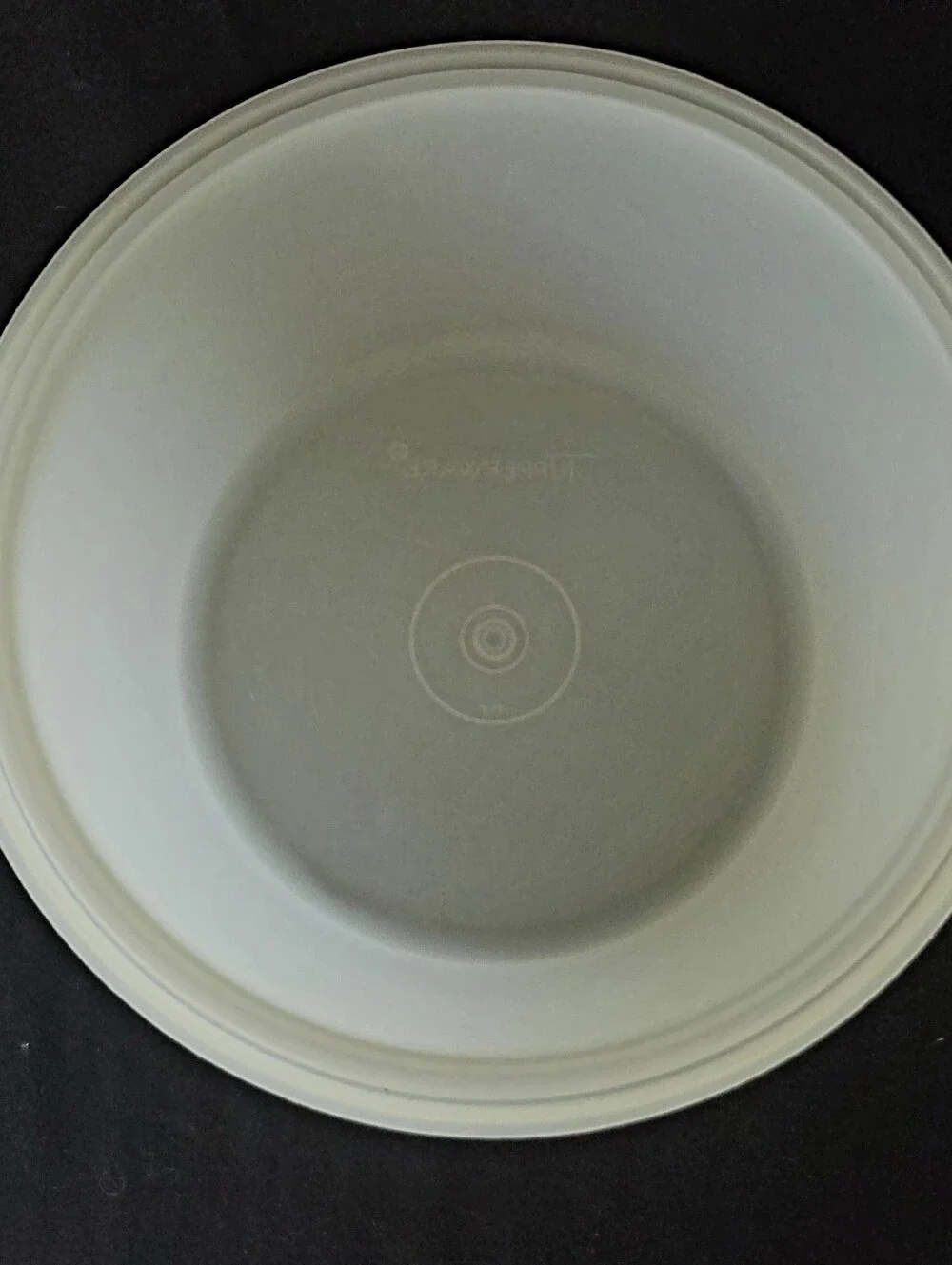 VTG Tupperware Harvest Gold Round Cake Carrier 9